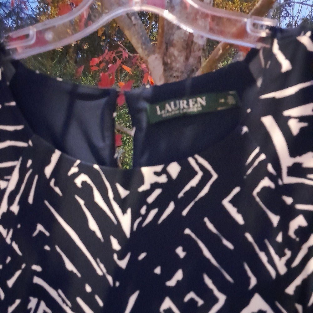 Laura Ralph's - Picture 2 of 3